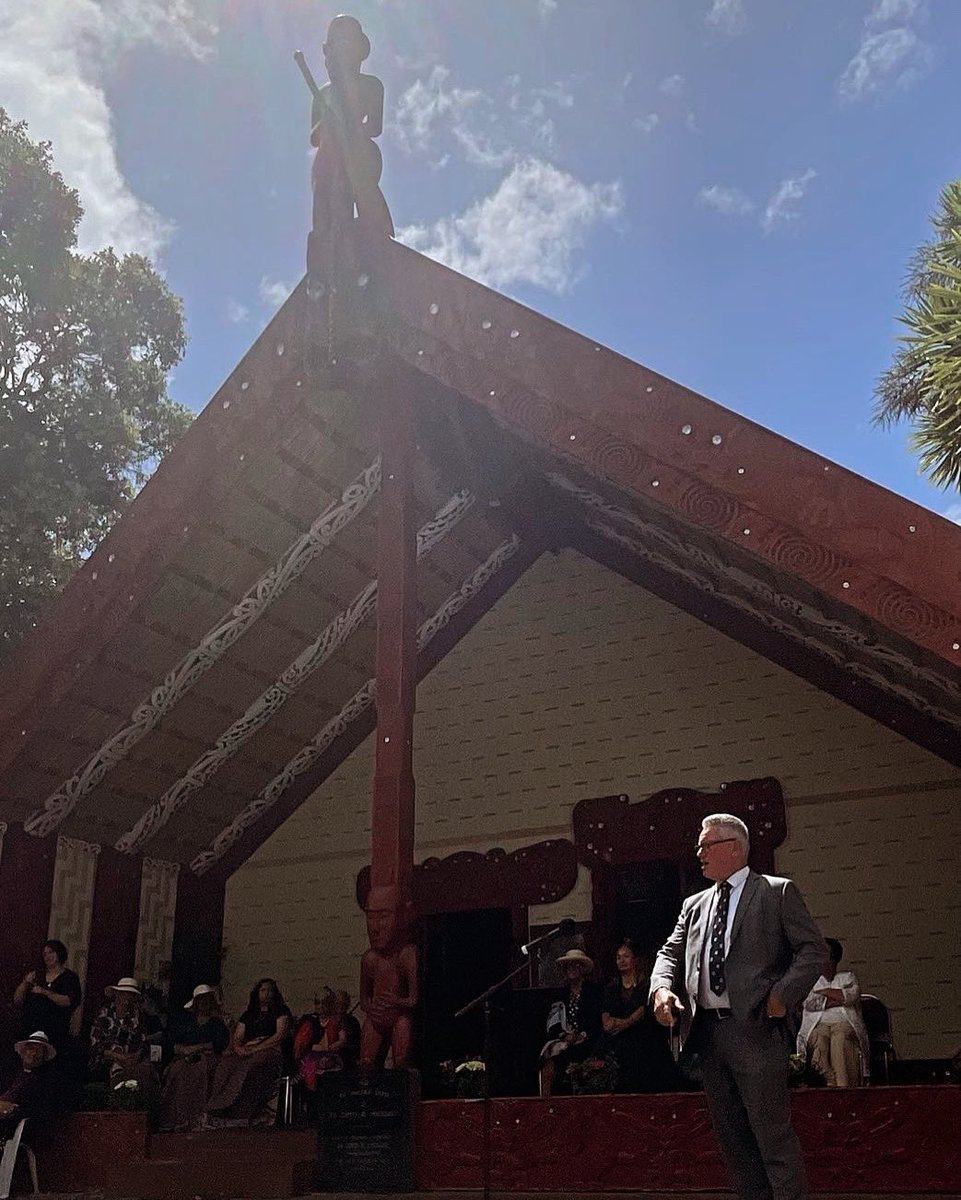 Kelvin Davis delivering a powerful kōrero at #Waitangi2024. It’s significant he’ll serve out his career at Waitangi, highlighting to #TeTaiTokerau whānau he served as MP, how this Gvt will do nothing for #Māori - only wind back all change Labour delivered for 🇳🇿's future #nzpol