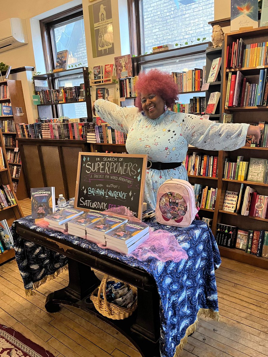 I did my first book event for my new book and now I wanna go be a pastel ball of queer energy at every bookstore ever 🥰🥰🥰