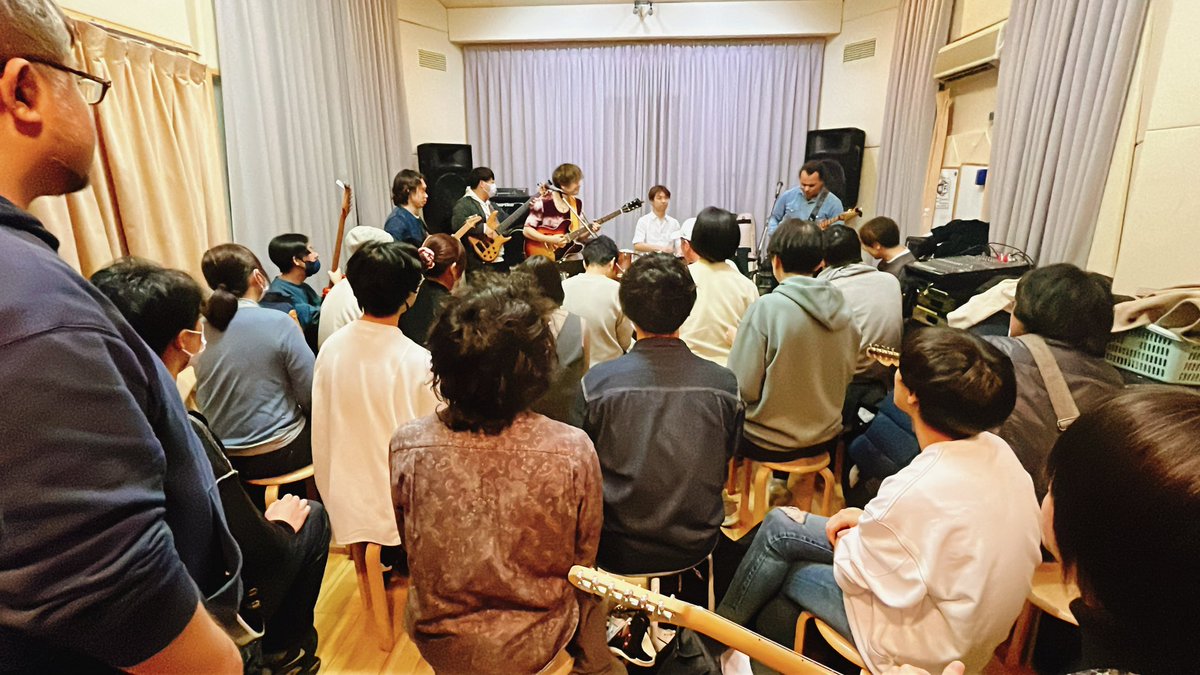 DonoBassist's tweet image. 2oz 2024TOUR セミナー＋ジャムセッション🎸東京でも佐々木秀尚さん、有賀教平さんのお手伝いをさせて頂きました✨

最高に素晴らしいミュージシャンたちが集まってハッピーな空間になりました☺️素敵な人たちとたくさん知り合えたのでまた皆さんと遊びたい🙌🙌🙌 #2oz