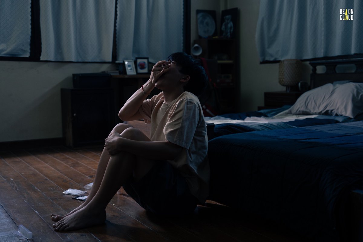zaraaa323's tweet photo. Well, I think there are several things in DFF that are related to our real life:

1. In fact, there are many people who have mental illnesses and are dependent on drugs like Non. In fact, the most effective treatment is with support from the people closest to him.

#DFF_EP7 https://t.co/PjGKnncRnp
