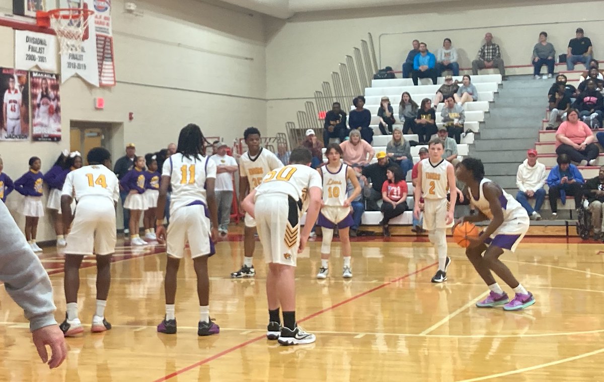 AthleticsFCPS's tweet photo. Time for the boys game
Here at S Fulton
West Tn 1A Sectional Championship
West Jr vs Halls
At half West leads 32-19
#WestBelieve #LookingforSecond https://t.co/tSrmSZwost