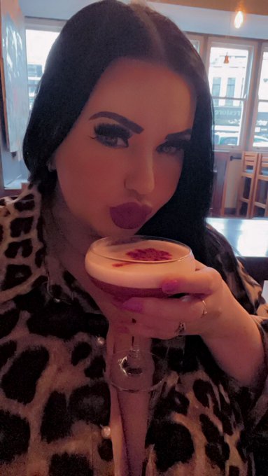 Birthday night out, now I&rsquo;m home and HORNY !! What to do ?? Who&rsquo;s up for some fun ?? Cam WhatsApp Skype<a href="/tag/stripchat"class="tags"><span>#stripchat</span></a><a href="/tag/stripchatlive"class="tags"><span>#stripchatlive</span></a>
