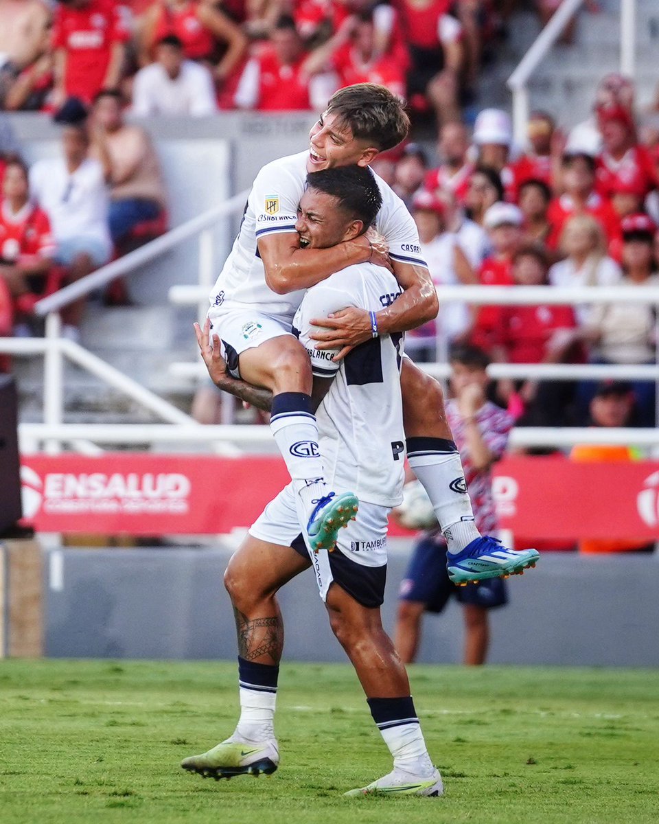 ¡TRIUNFÓ EL LOBO EN AVELLANEDA!

⚽️ Saravia 27'

Independiente 0-1 #Gimnasia 

Triunfazo del Lobo para sumar puntos importantisimos de cara a la #CopaLPF 

#DaleLobo #ModoLobo