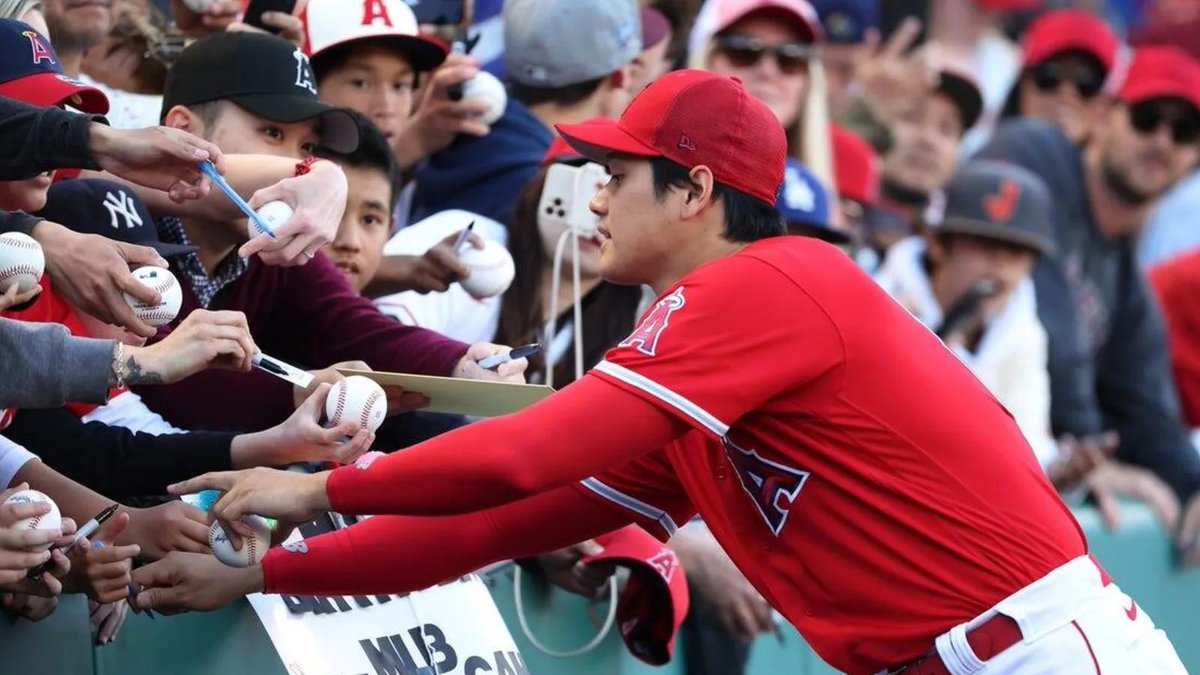 LAcarddude's tweet photo. Autographs For Sale

- Post your Autographs For Sale
- Cards and Memorabilia 
- Retweet

February PSA Sale! Only $20 per ✌️ https://t.co/NTflImD1kz