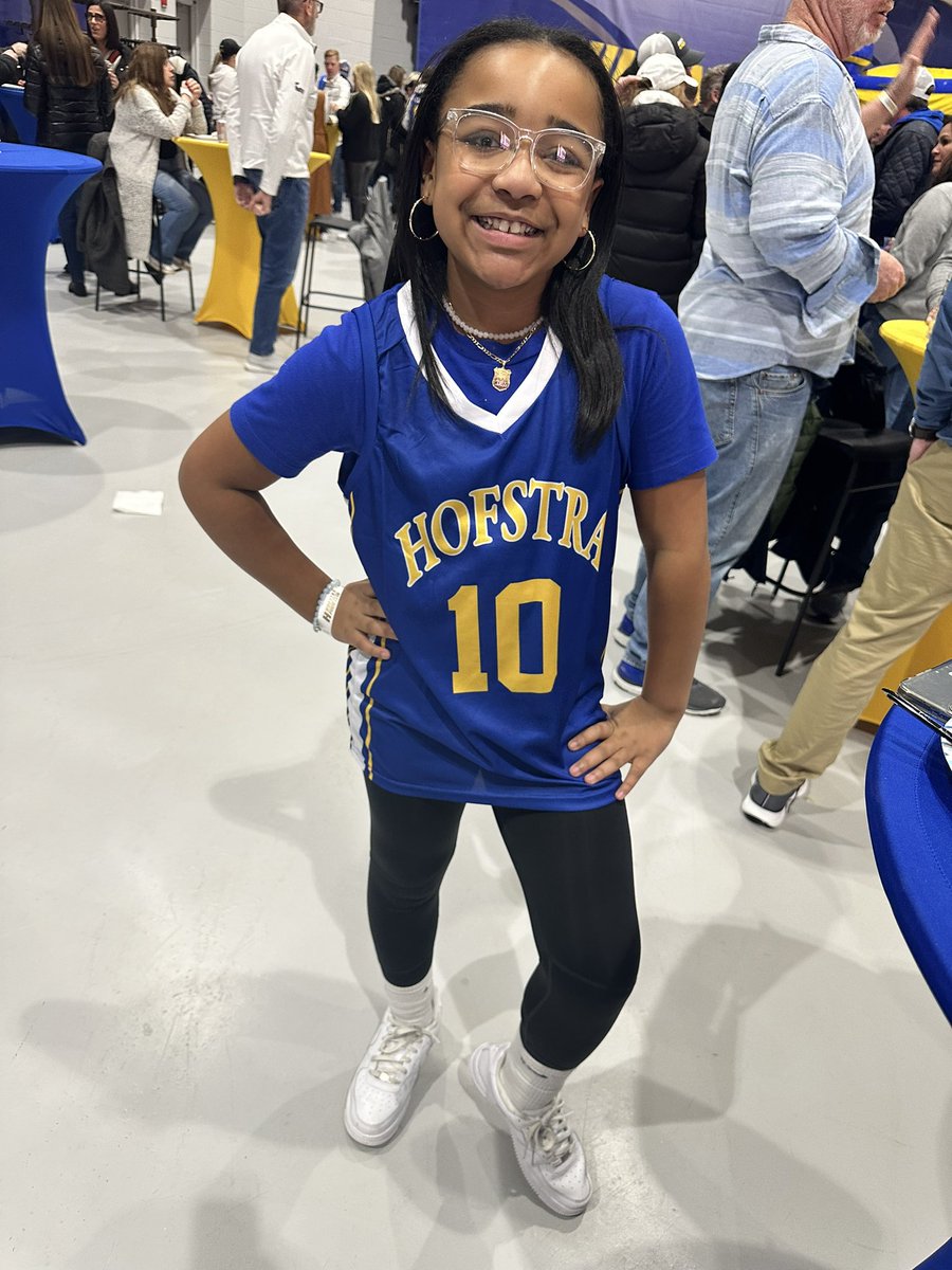 TD22TD's tweet image. Thank you again to @HofstraPride for an amazing day, and congrats to @HofstraMBB and @speeddeamon on the great win! #HofstraPride