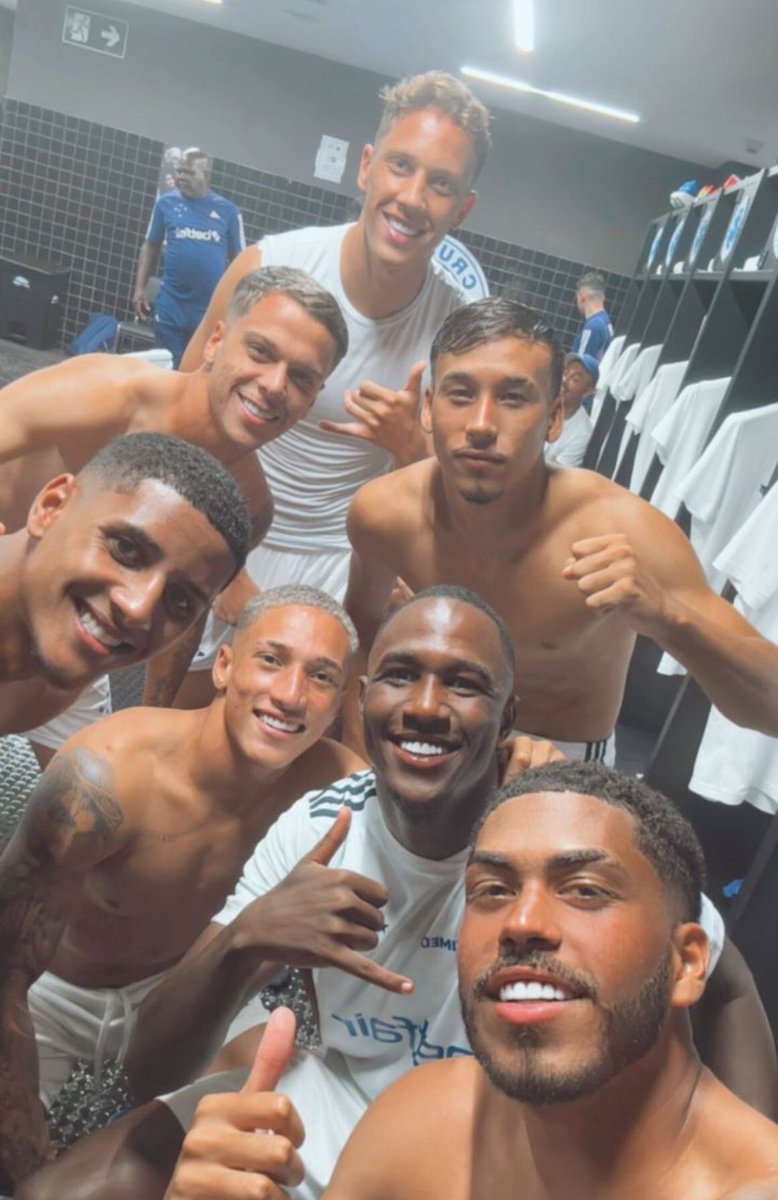 CriasdaToca's tweet image. 𝐄́ 𝐎𝐒 𝐂𝐑𝐈𝐀𝐒! 🦊🔵⚪️