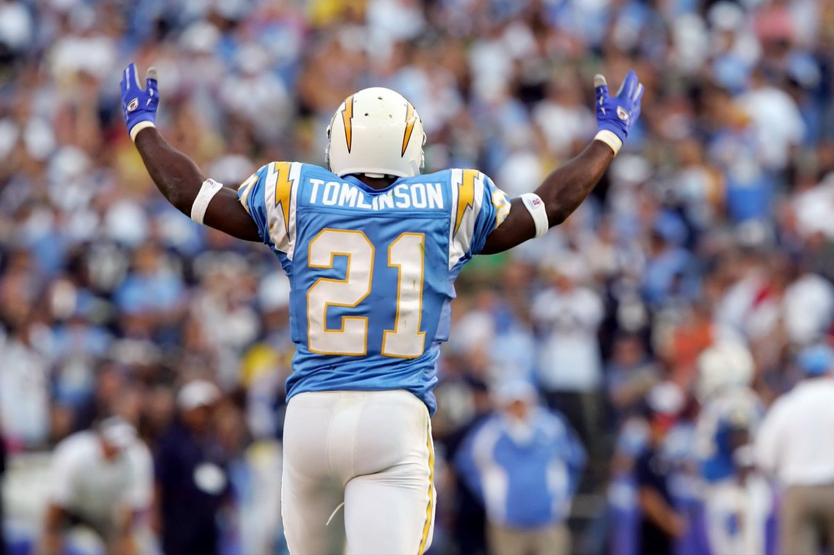 PowellAnalytics's tweet photo. What’s an incredible sports feat that doesn’t seem to get remembered often enough?

I’ll start: LaDanian Tomlinson scored 31 touchdowns in 2006. https://t.co/AqscXw1Pno