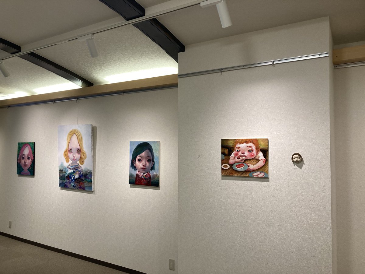 artgallerygrace's tweet photo. #鈴木良治 展
本日より開催いたします。18日まで
10時30分〜17時（最終日16時）
10日、17日休廊
是非お越しください。お待ちいたしております。 https://t.co/7qdX1R1KBx