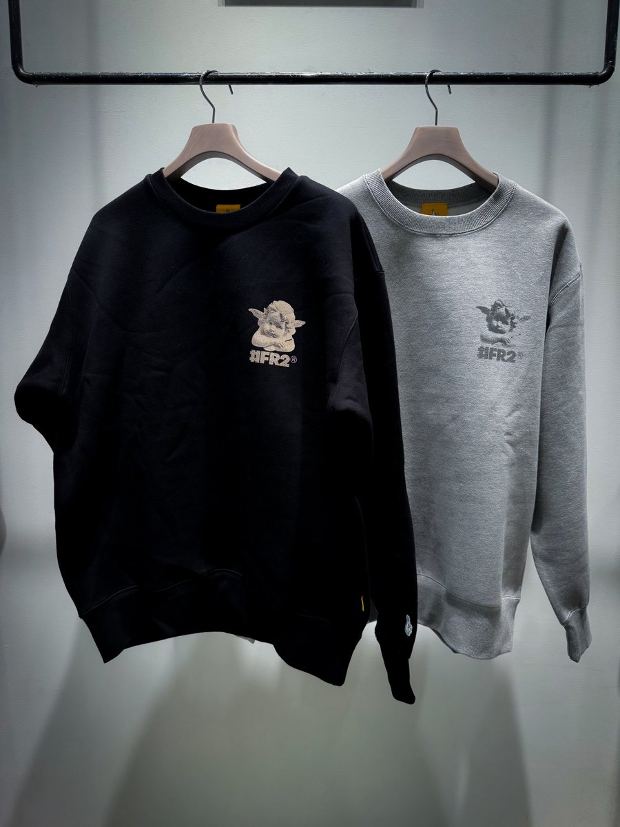新作続々と！ Angel Words Sweatshirt ¥16.500-税込煙草を手にした天使 