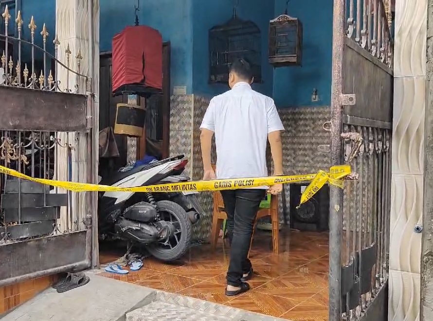 PEMBUNUHAN DI SIANG HARI

Sebuah kasus pembunuhan yang membutuhkan kolaborasi multidisiplin ilmu dalam pengungkapannya.

Cermat, scientific, dan logis.