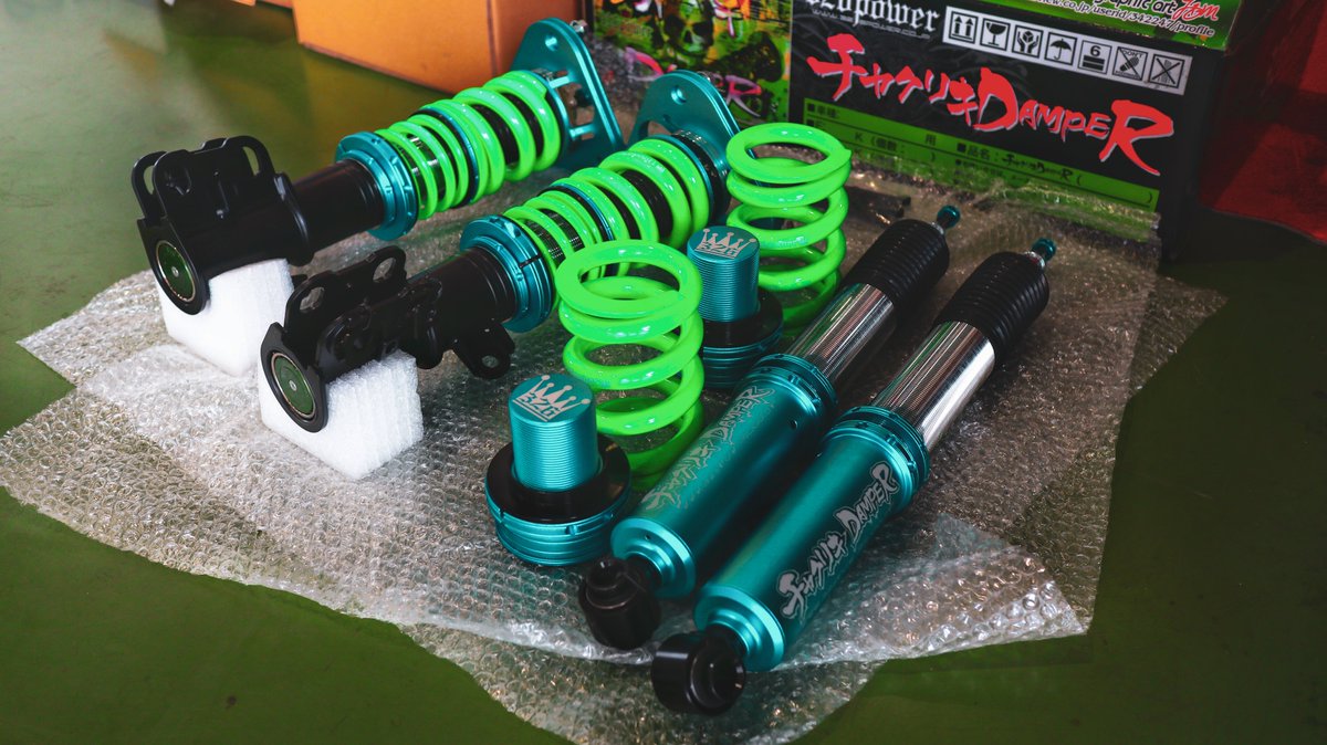 wpcs_OL's tweet photo. チャクリキダンパー売ります

15～20万で考えてます

走行距離 3万km
50、60プリウス、カロスポ
適合確認済です
アッパーマウント
ショックアブソーバーに
多少のサビあり

※スプリングは前後共に
   MAQsが装着されてます
   買ったばかりなのでヘタり等無し

50kスペックの車高調になります https://t.co/DzwbIDDK08