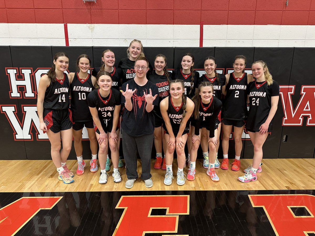 AltoonaGBB's tweet photo. ❤️🚂🏀 Altoona Railroaders with a GBB Program 🧹 tonight! Congrats to C, JV, & V for their WINS on the road! BIG Shout-Out to our INCREDIBLE fans! #Play4More #RailsFamily🫶🏼 #ALLAboard #WeDefineUS❤️ https://t.co/QemrCmTJ7O
