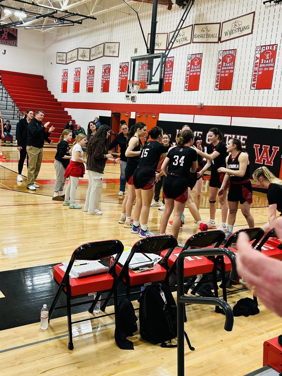 AltoonaGBB's tweet photo. ❤️🚂🏀 Altoona Railroaders with a GBB Program 🧹 tonight! Congrats to C, JV, & V for their WINS on the road! BIG Shout-Out to our INCREDIBLE fans! #Play4More #RailsFamily🫶🏼 #ALLAboard #WeDefineUS❤️ https://t.co/QemrCmTJ7O