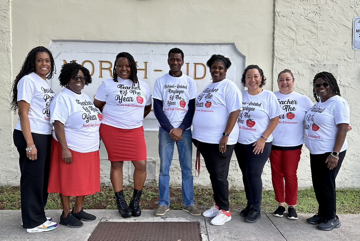 HeilangePorcena's tweet photo. Celebrating the present and the past Super Stars at North Side! @browardschools @BcpsCentral_ @debbi_hixon @bcpsleonardi @NorthSideNSE @jb_elite16 @bcpsteach #Every1Counts #WeShineBrighterTogether #TOY #SREOY #ProudPrincipal https://t.co/3kSHN9GfgT