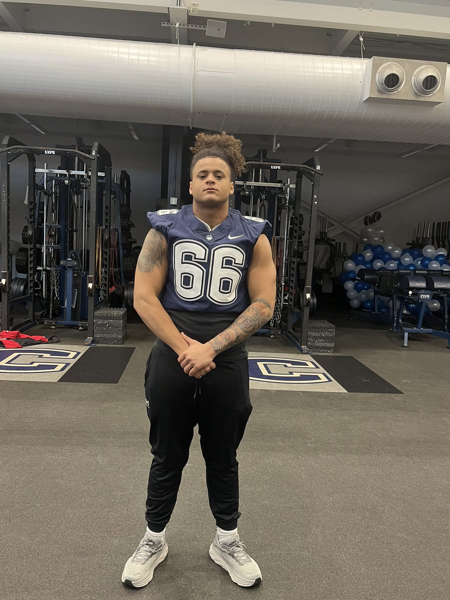 Had a great junior day  <a href="/UConnFootball/">UConn Football</a> meeting the staff and seeing the facilities , looking forward to what’s next  GO HUSKIES !