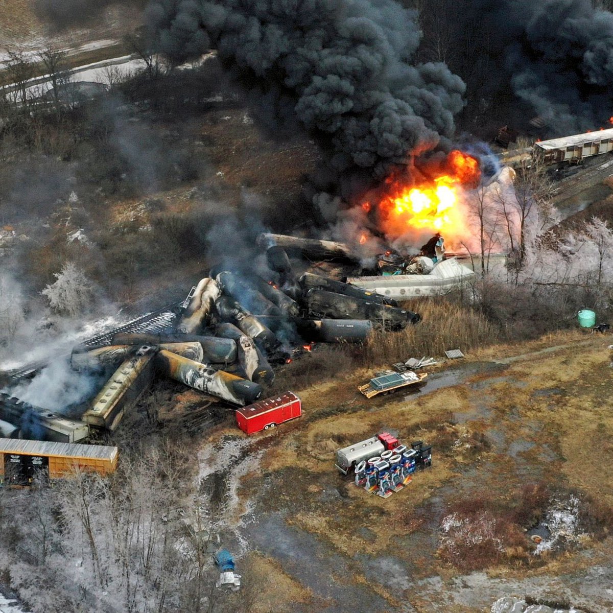 🚨 It’s officially been one year since the government made the decision to blow up a train carrying HIGHLY TOXIC materials in East Palestine, Ohio

It’s been a year FULL of government coverups, lies and ineptitude.

Residents STILL don’t trust their tap water, the air they