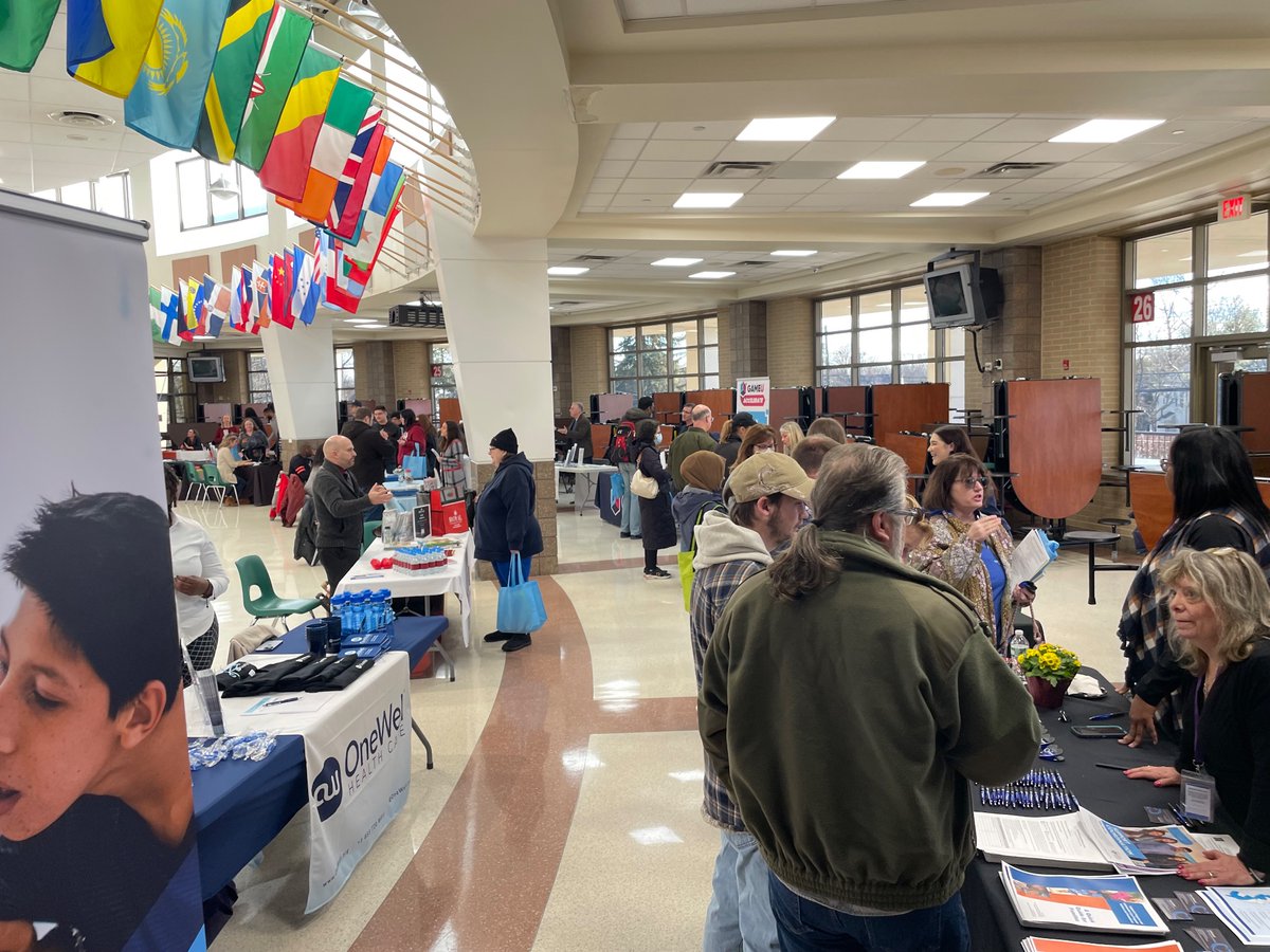 We had a wonderful turn out at our Transition Fair today! Thank you to all our vendors and a special shout out to our transition coordinator, Mrs. Schiffelbein and Caregivers of NJ for helping us make this all happen! @CaregiversofNJ @robyn_klim @Ms_Schiffelbein @LTPS1