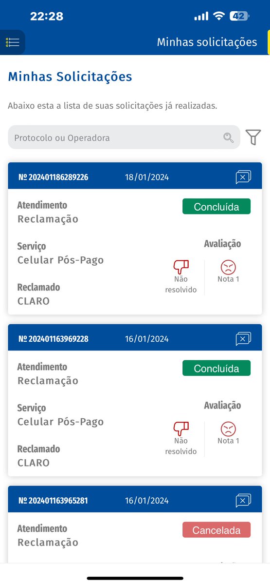 R4F4E1's tweet photo. @ClaroBrasil 
Estou a mais de 3 meses tentando recuperar meu numero que tenho a mais de 10 anos e a operadora sempre dificultando propositalmente para me obrigar a ir em loja física, que fica a mais de 200km da minha cidade https://t.co/uaHY7Mk9rY