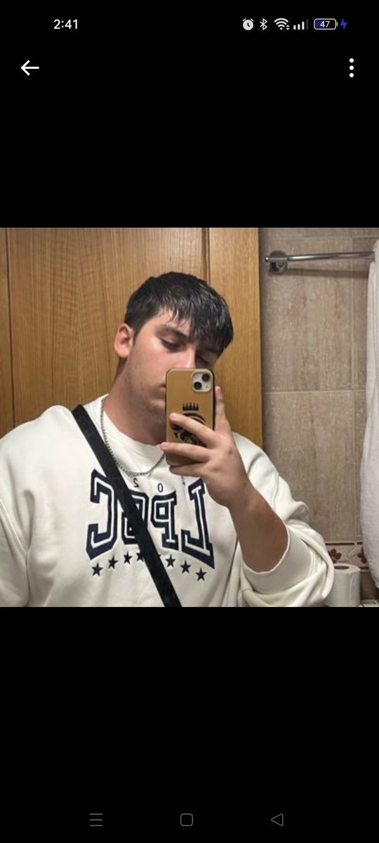 fon_97's tweet photo. @theeighteenRM @30pts0ast @Toby_ezz @GxlDePaulinho Esta foto de perfil, con esa cara y RM en su nombre. 37 seguidores. 0 amigos. Y se atreve a meterse  con alguien por ser de León/Asturias porque no sabe responder al tweet. En fin. https://t.co/146HE0ISQD