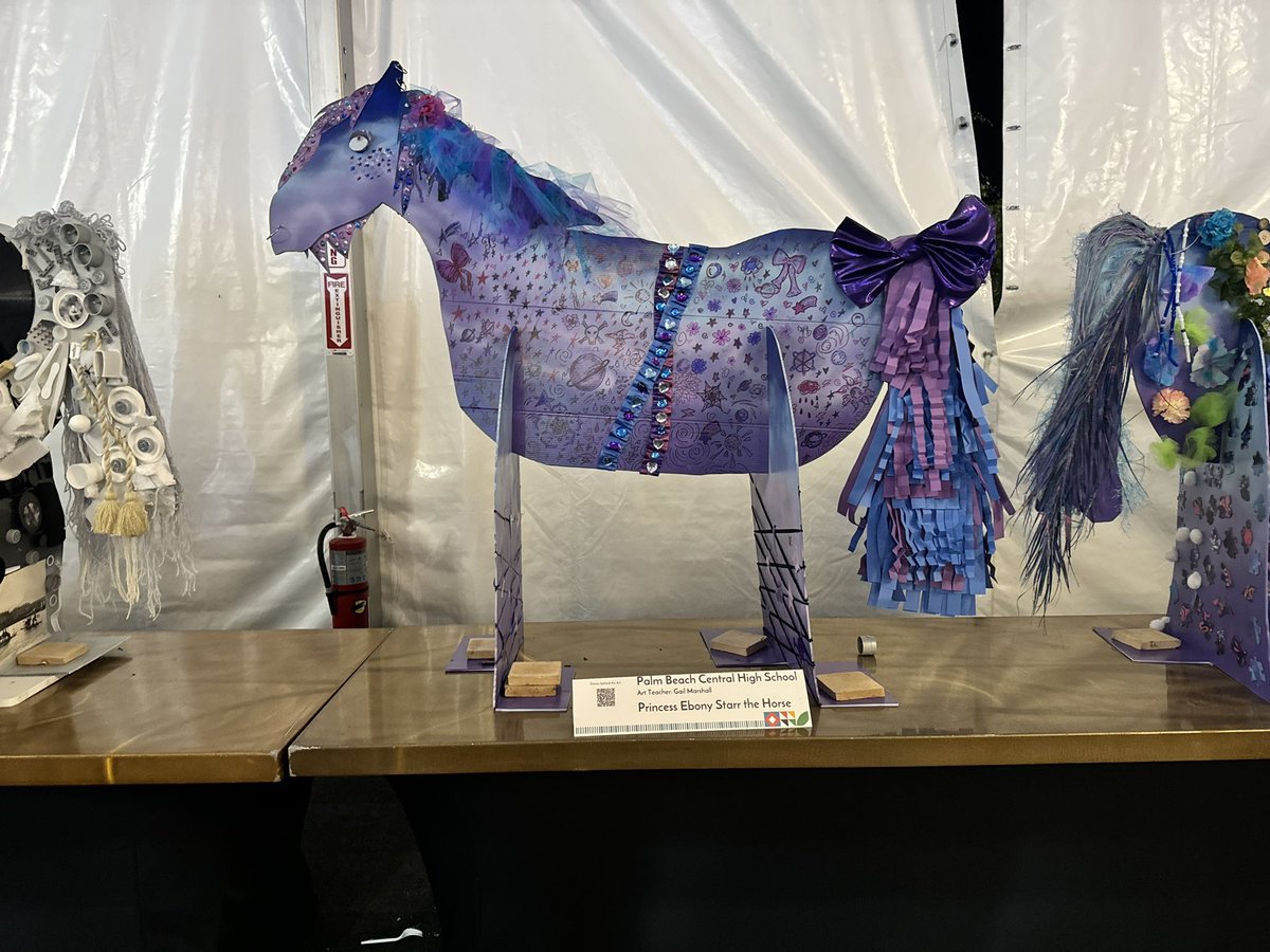 @BroncosPBCHS showcasing our horse for the Great Charity Challenge. Kudos to Ms. Jackson and her students for their hard work. @Wellingtonflgov @PBCentral_Princ