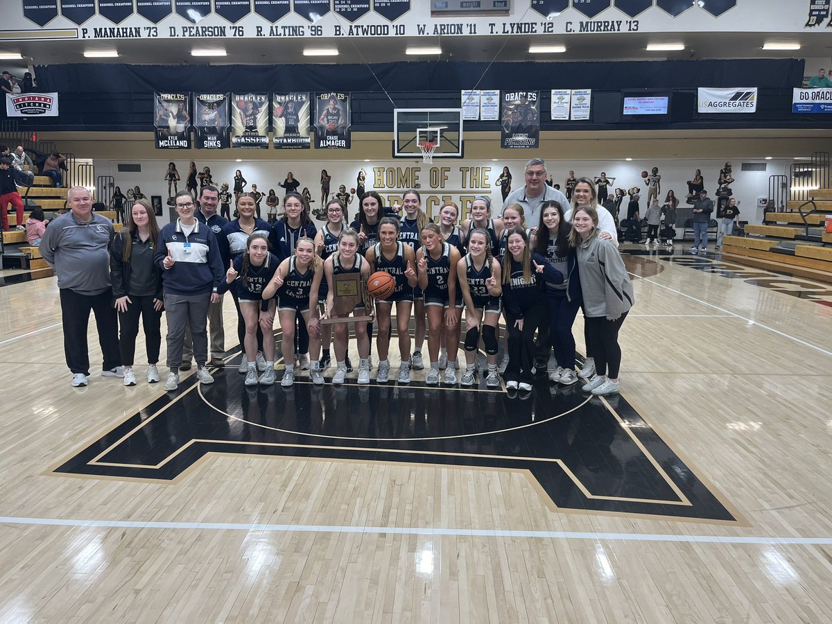 DelphiAthletics's tweet photo. Congratulations to @LCC_Athletics on their @IHSAA1 Sectional 38 Championship with their
45-22 victory over the Oracles https://t.co/6ClZO8KoVU