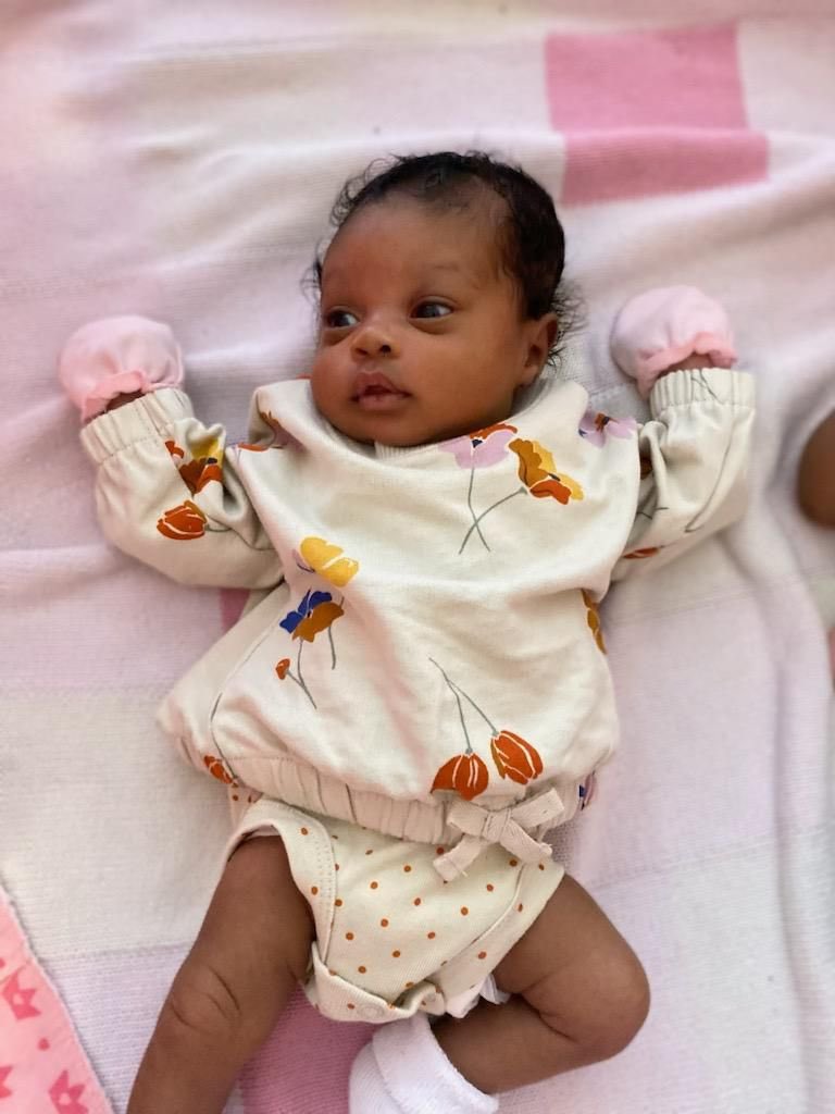 classieee__'s tweet image. Mommy love you 💗