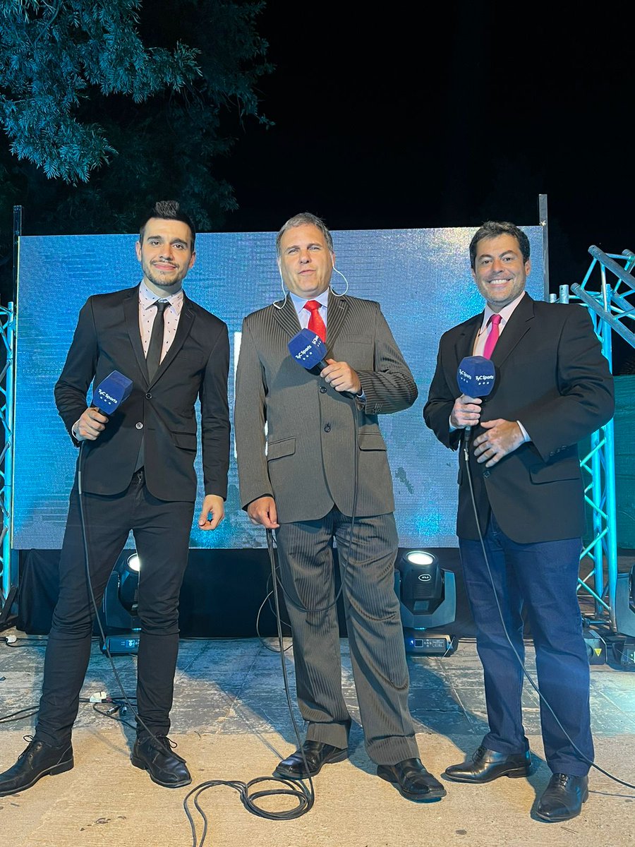 tuchojurnet13's tweet image. ¡En un rato venimos con @BoxeoDePrimera desde Gálvez! Tobías Reyes por el Sudamericano mosca 🦟 + Alan Crenz por el mundial juvenil WBO 🏆 + duelo de noqueadores entre Hernández y Haedo 💣 ¡Te esperamos con @SergioChiarito y @GermanRiesco ! 🥊📺 #BoxeoDePrimera #BDP30Años