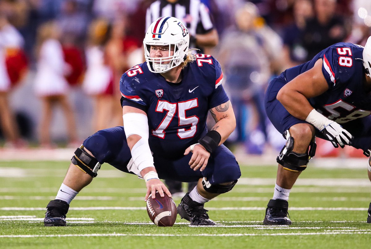 #AGTG After a great conversation with @CoachOglesby I’m blessed to receive an OFFER from the University of Arizona #BearDown @CoachBrennan @CoachMoevao_3 @SyndricS @_camlemons @CoachDeLaTorre @DaveHenigan