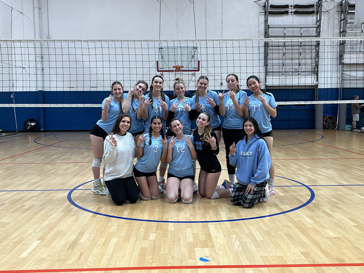 taylormansmann0's tweet photo. Another 3-0 Saturday!! (6-1 SETS) #legacyvbc #libero #classof25
Taylor Mansmann #33
@PrepDig @PrepDigCA @uanextvball https://t.co/Z7VziJNWzD