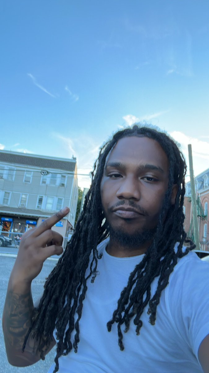 GRINCHSTA 🧟‍♂️🎄$ tweet media