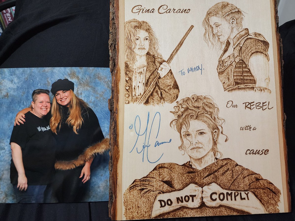Best day ever. Gina day, all day! All this and her panel was👩‍🍳💋👌
 🥰🥰🥰 Thank you @ginacarano for being authentically you and being one of the sweetest people on earth ❤️❤️ #MEGACONOrlando2024 #WeLoveGinaCarano