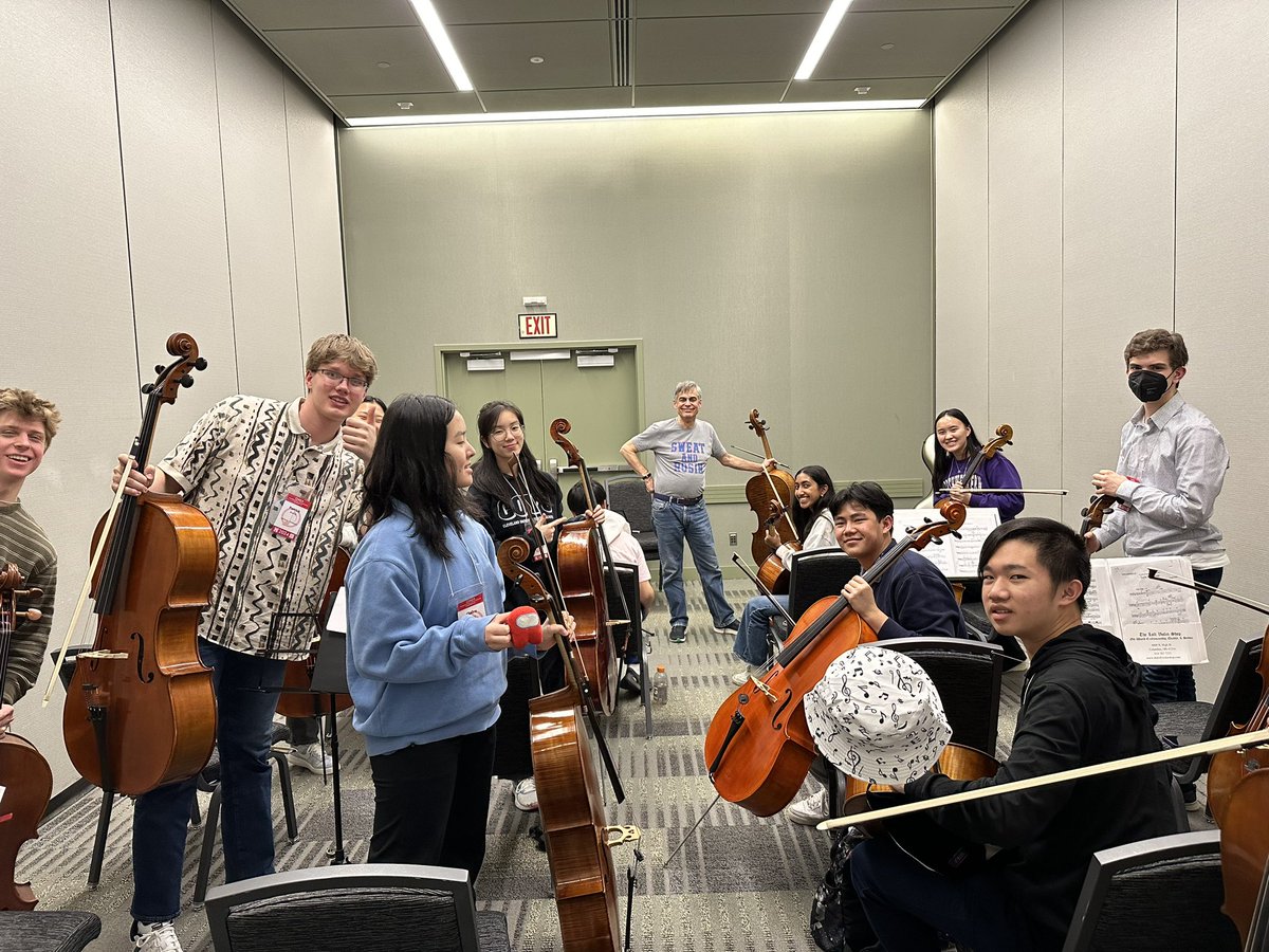 mr_huzicka's tweet photo. It has been an honor to serve Music Education in Ohio 🎶🎻 https://t.co/DUUs16XPqC