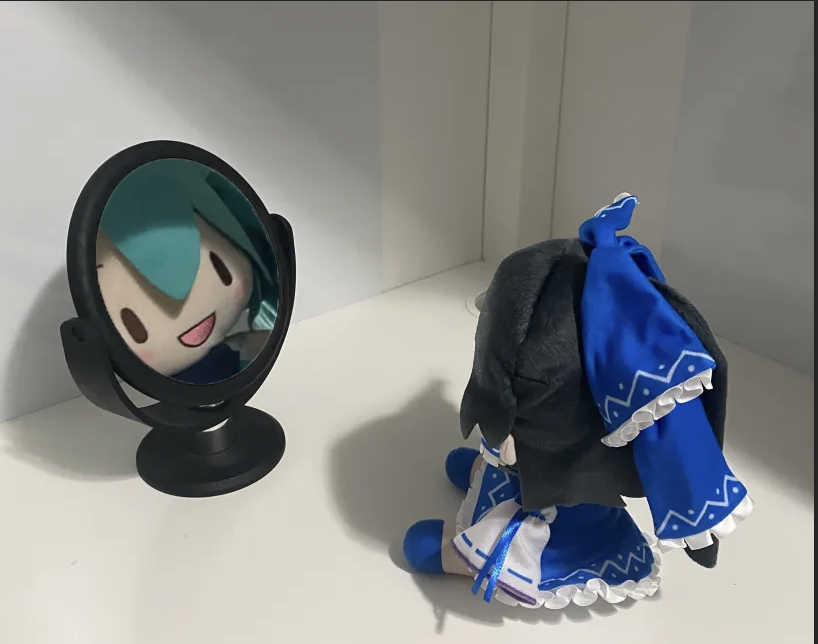 AsthmaticMage's tweet image. Reimu looks different here....

#touhou #東方Project #reimu #fumo #miku