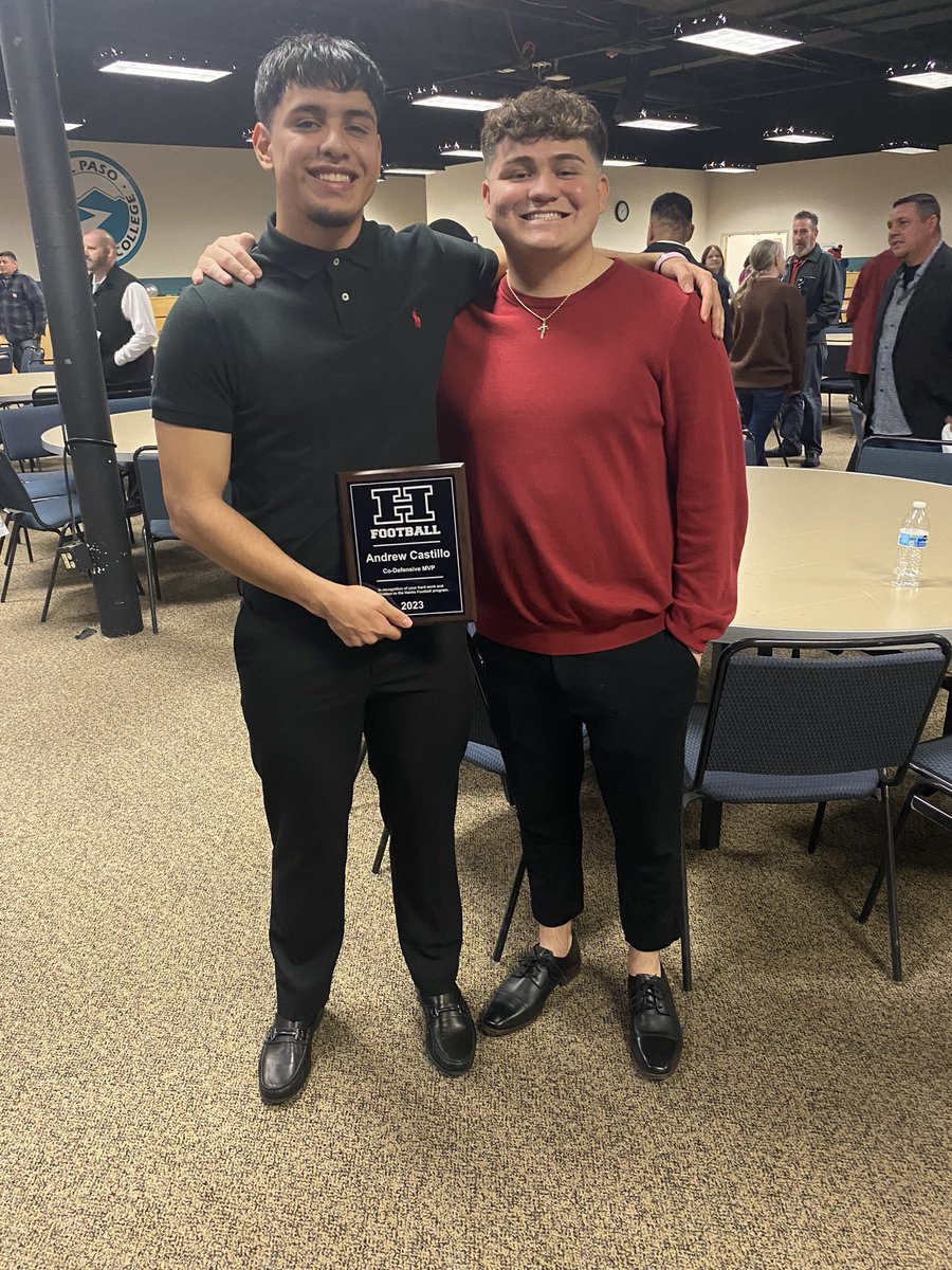 Blessed and proud to be announced co-defensive MVP. I also want to thank Hanks Football for the last four years, it truly was an honor getting to play alongside with my brothers and playing for all the coaches who taught me what I know. <a href="/Hanks_Football/">Hanks Football</a> <a href="/Coach_Veliz/">Coach Scott Veliz</a>
