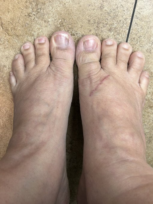 Sorry not sorry if I annoyed some of you with my nail posts. This is what I am doing now and I&rsquo;m in love<a href="/tag/throne"class="tags"><span>#throne</span></a>