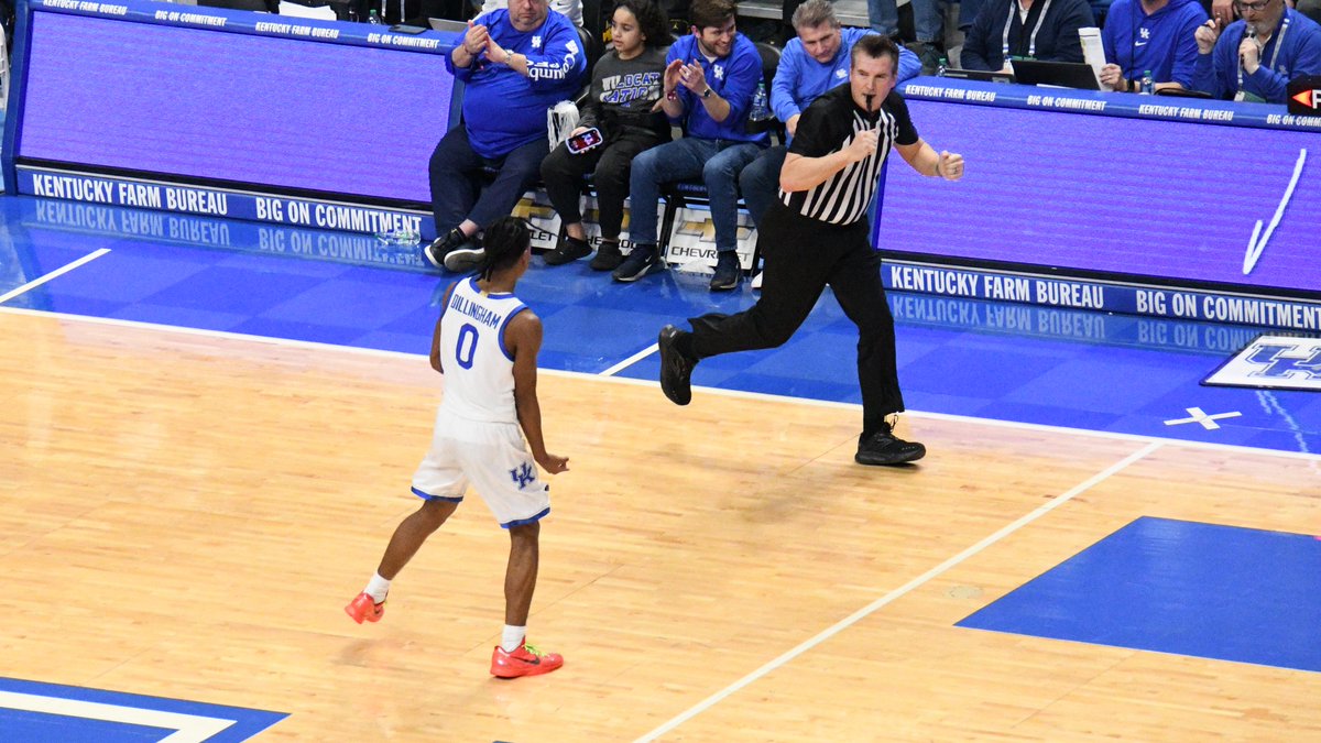TristanUda's tweet photo. First-half summary:

Rob Dillingham vs Doug Shows https://t.co/GoCOHZHEgh