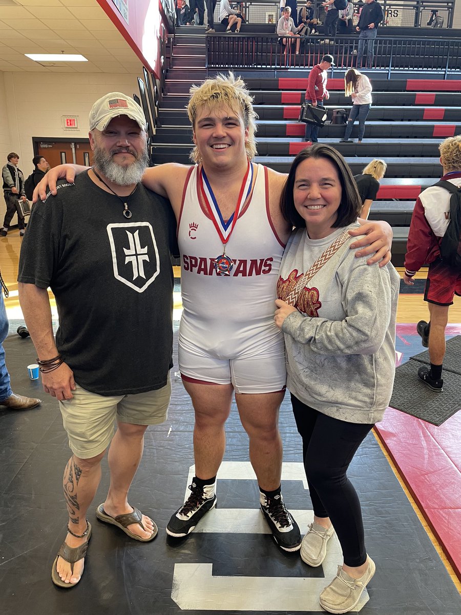 KaiKeller11's tweet photo. Region champ✅ —> sectionals!! @CoachAaronHuff @_CoachLawson @GeorgiaGrappler @SeWrestle https://t.co/qgFOZF8d59
