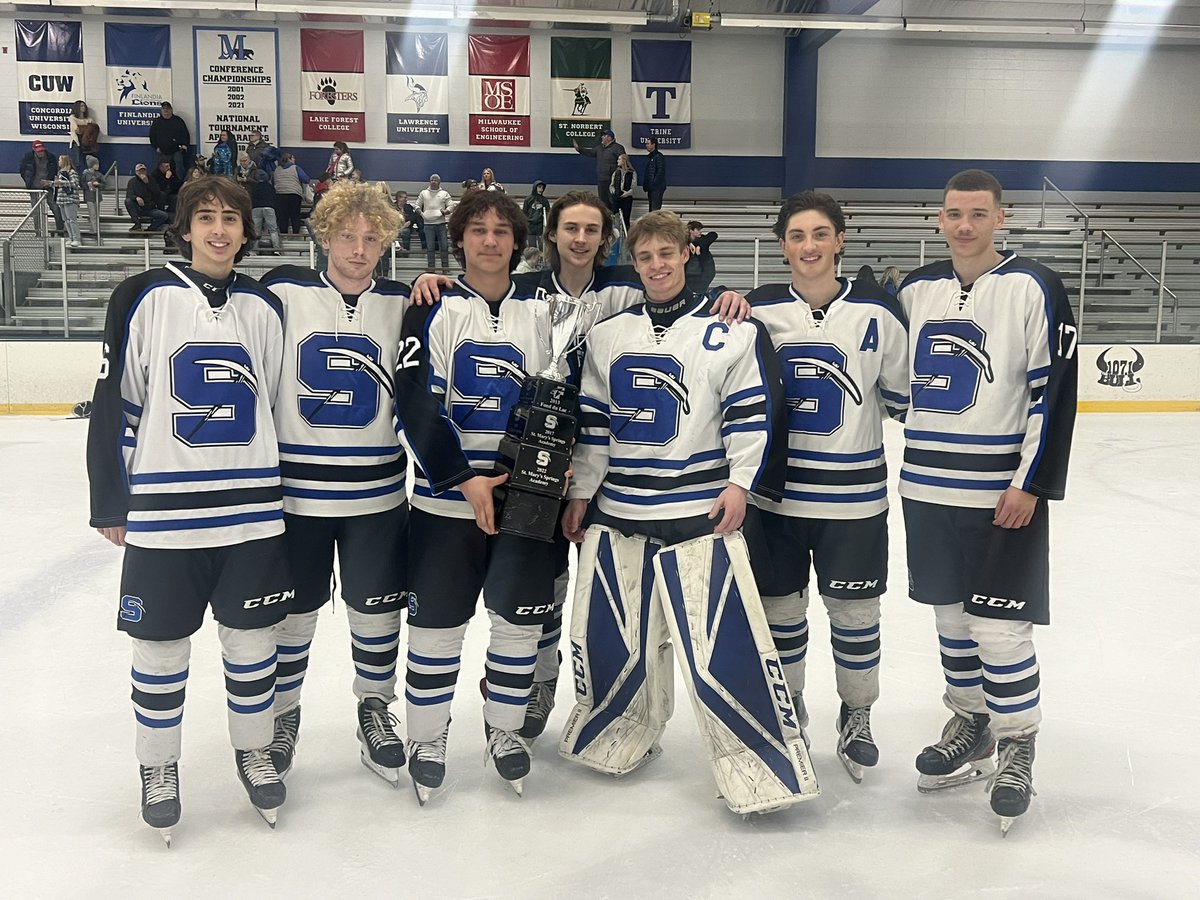 smsahockey's tweet photo. Badgerland Tournament Champs! https://t.co/XbGsuNTApK