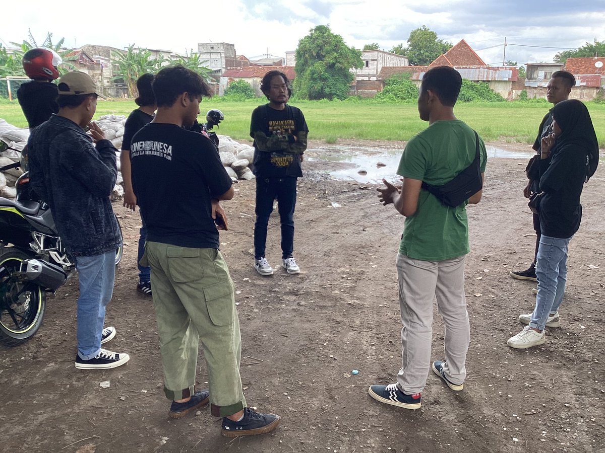 Bonek Campus Unesa tweet media