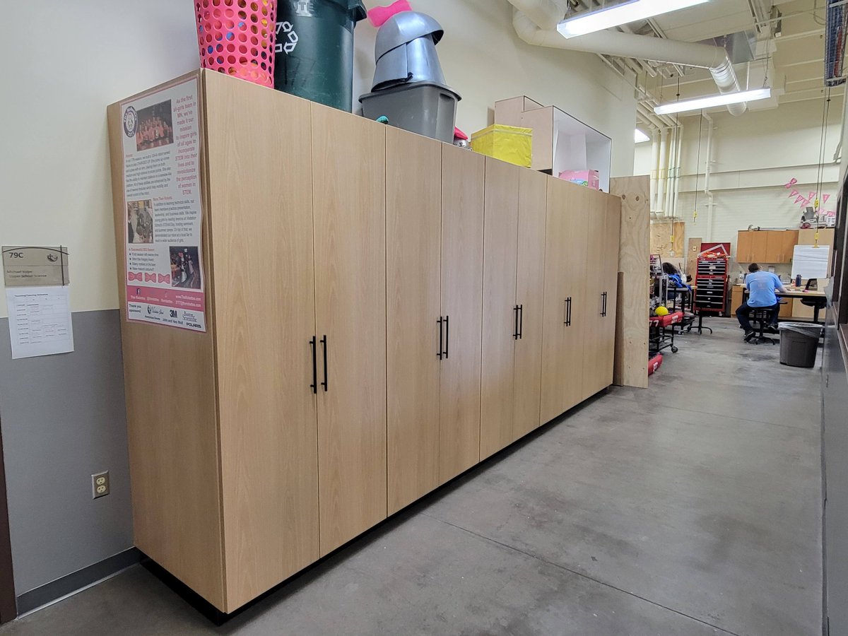 The Robettes tweet media