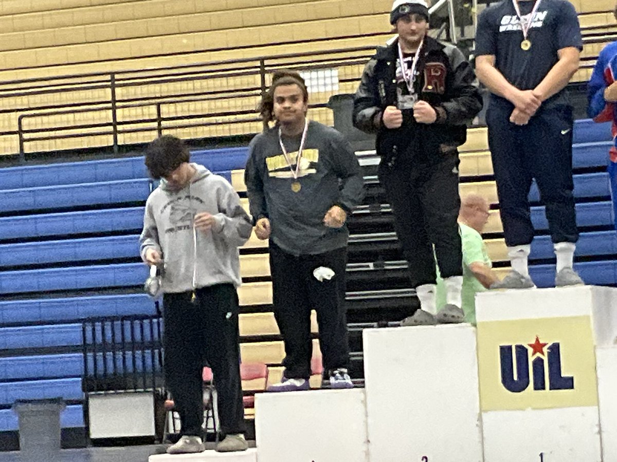 crockettwrestl1's tweet photo. Congrats Jayden Valdez 4th in District and Regional Qualifier!! https://t.co/hxGtvUalDq