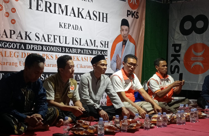 Giat PKS Menyapa, Saeful Islam Serahkan Mobil Siaga dan Alat Hadroh di Kota Damai Lestari dlvr.it/T2H2LB