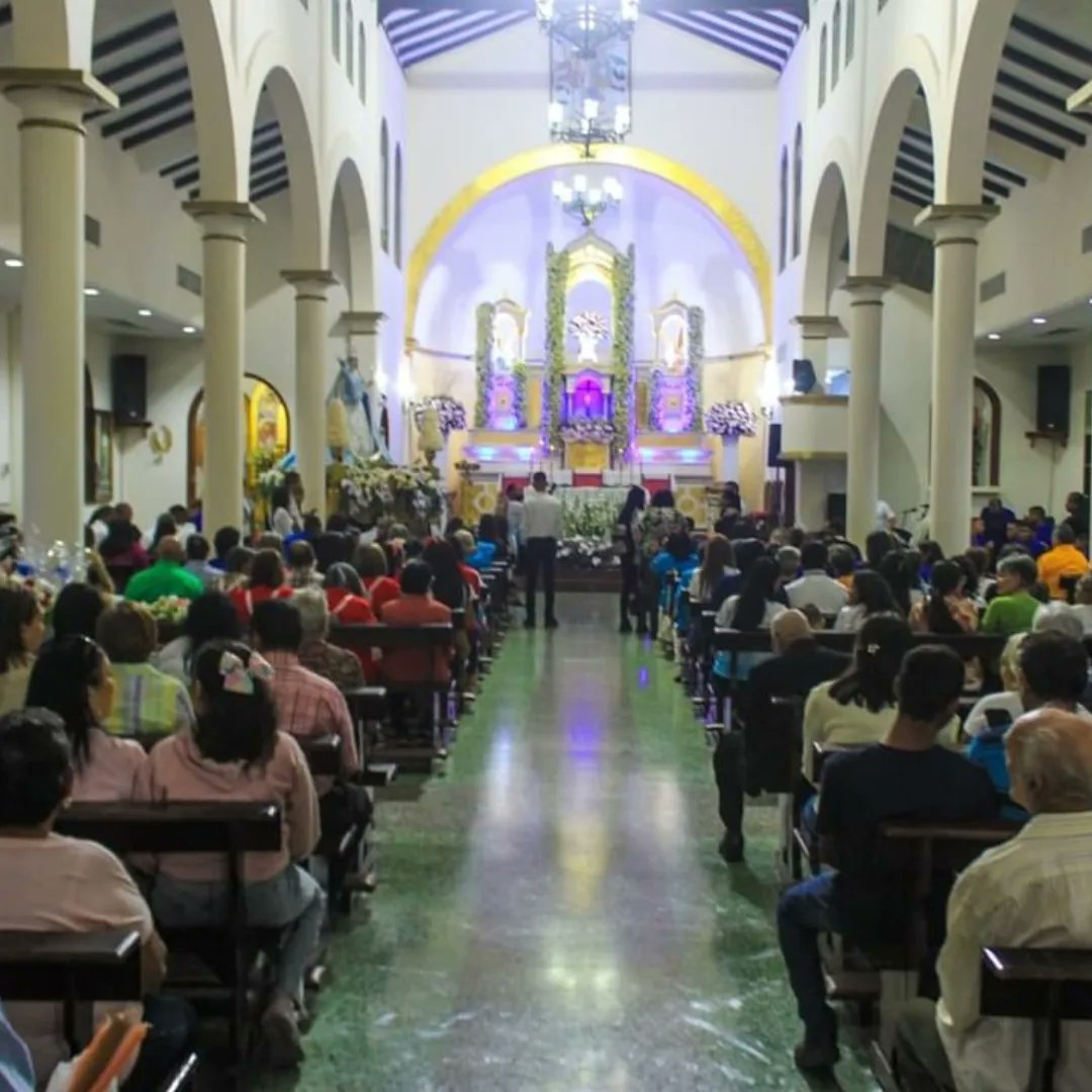 anaco_live's tweet photo. #LOCAL | Celebraron a la Virgen de la Candelaria en Cantaura

Leer más📄: https://t.co/nJiRb9EccV

#Venezuela #Anzoategui #Anaco #MunicipioAnaco #PuertoLaCruz #Lecheria #Barcelona #Guanipa #Guanta #Sotillo #Cantaura #Freites #ElTigre #Caracas #AnacoLive #Noticias #3Feb https://t.co/RyV5hBqwCs