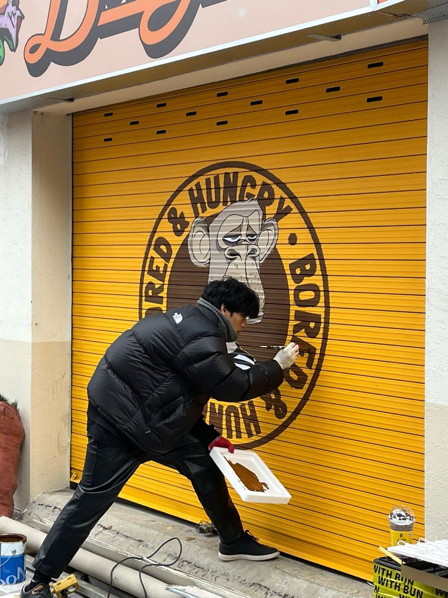 GM! It’s time to paint Korea Bored &amp; Hungry! 🇰🇷🍔