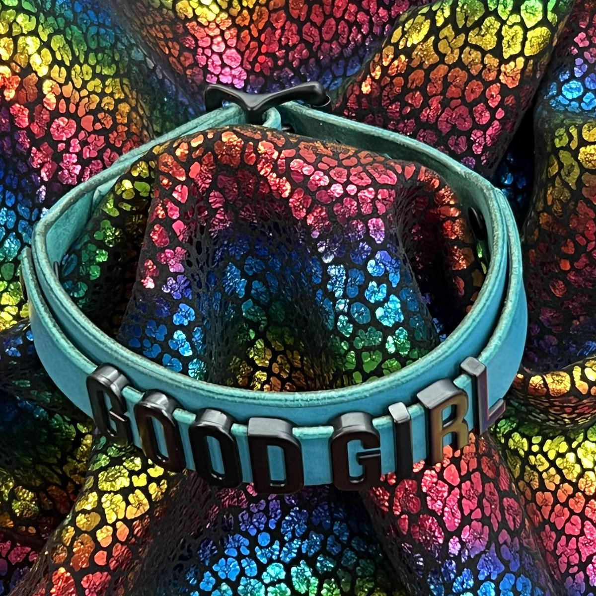 ARC_I_L's tweet photo. Customize your own choker! 
#BDSM #kink #kinky #leather https://t.co/CcTNqbiVk9