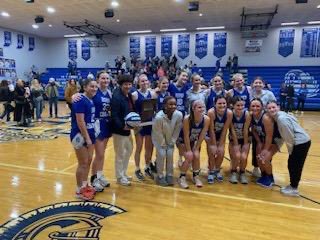 LadyTrojansGBB's tweet photo. SECTIONAL CHAMPIONS   Leading scorers:
Quinn Johnson-18
Anna Caskey-16
Addy Duncan-11
Olivia Berzai-8
Alyx Kendall-4
Betsy Tragesser-2 https://t.co/FWSqnUhOO4