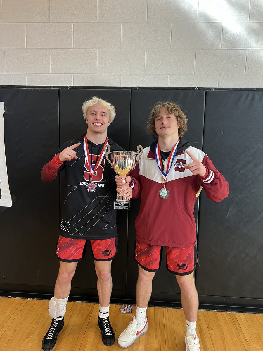 ryan_seymour4's tweet photo. Won my 4th region title today and are team took home the 6A region 5 championship!! @WrestlingSPHS @CoachAaronHuff @austinseymour41 @CoachScottByers @SeWrestle @GeorgiaGrappler https://t.co/yFrH0OjY7M