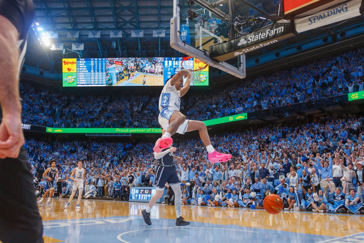 kennedymarcox's tweet photo. another carolina rivalry win against duke, another armando bacot dunk shot 
#onassignment for @dailytarheel @dthsports https://t.co/gBzUDhD2gf