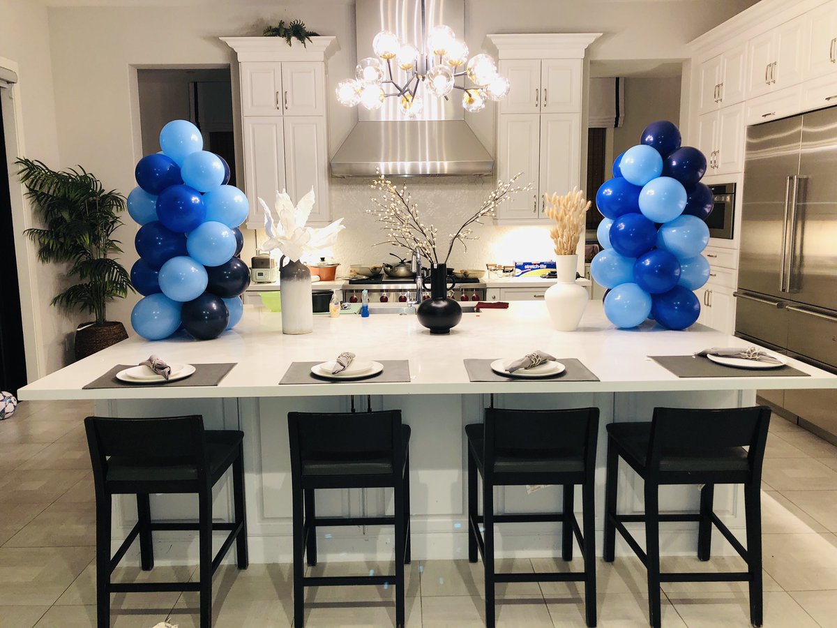 maram_bula's tweet photo. Ellen Tao found us on @thumbtack to bring our #creativity to her son’s #birthday with 🎈#balloons #balloonarch #ballooncenterpieces in #irvine #nextdoor #ocmoms #marambucreativity @marambula.com https://t.co/KqJmXai2Nq