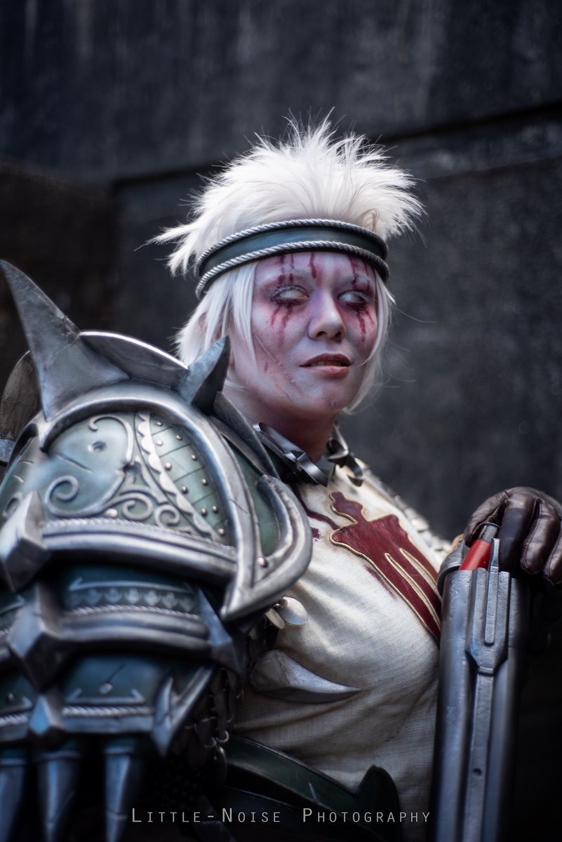 HenchwenchMakes's tweet photo. I✨love✨a good villain

@Zaphrice @anhyracosplay @vamprea @illustris22 https://t.co/Ho1gnGcB8Z